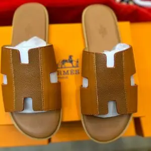 Hermes slipper for men | 450 AED