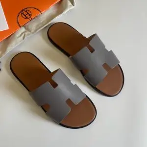 Hermes slipper for men | 450 AED