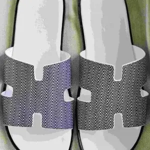 Hermes slipper for men | 450 AED