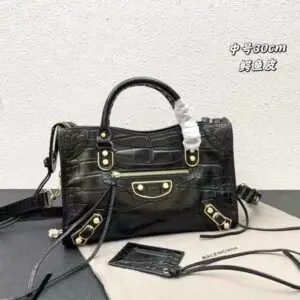 BALENCIAGA