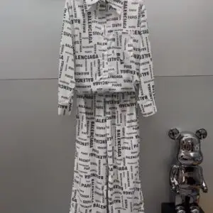 BALENCIAGA