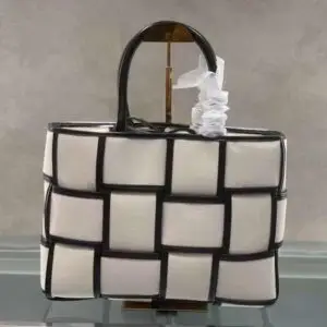 BOTTEGA