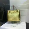 BOTTEGA