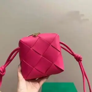 BOTTEGA