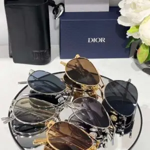 CHRISTAN DIOR