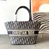 CHRISTIAN DIOR