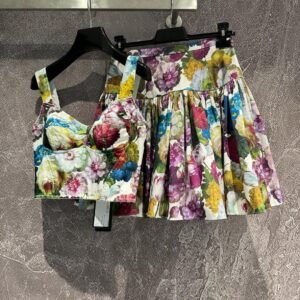 D & G