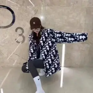 DIOR