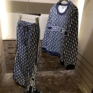 DIOR