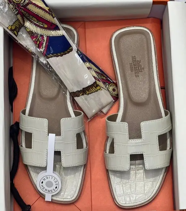 HERMES