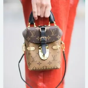 LlOUDE VUITTON