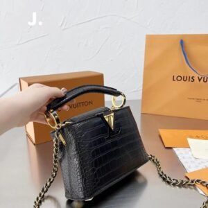 LOUIS Vuitton