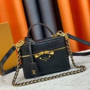 LOUSE VUITTON