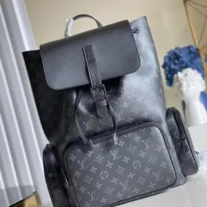 LOUSE VUITTON