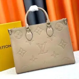 LOUSE VUITTON