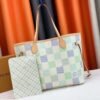 LOUSE VUITTON