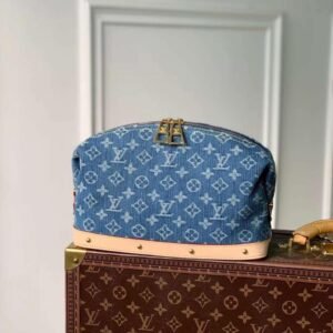 LOUSE VUITTON
