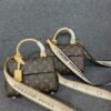 LOUSE VUITTON