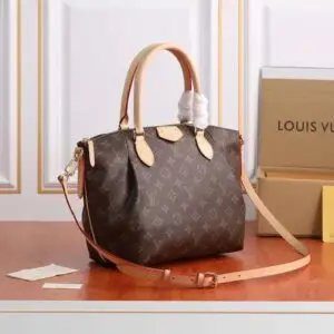LOUSE VUITTON