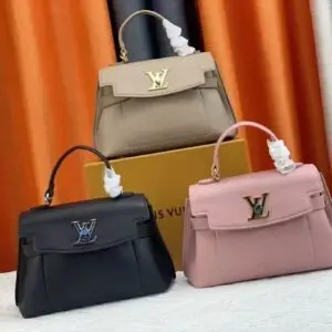 LOUSE VUITTON