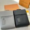 LOUSE VUITTON