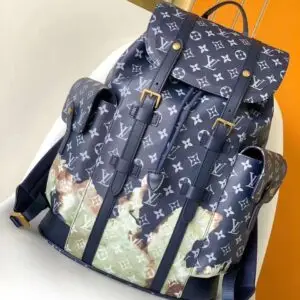 LOUSE VUITTON
