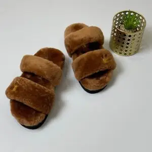 LOUSE VUITTON