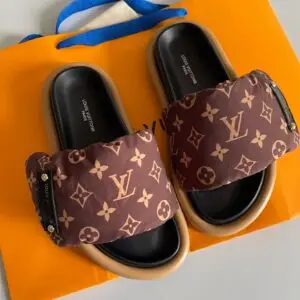 LOUSE VUITTON
