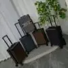 LOUSE VUITTON