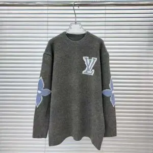 LOUSE VUITTON