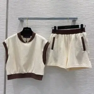 LOUSE VUITTON