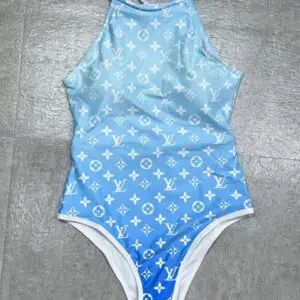 LOUSE VUITTON