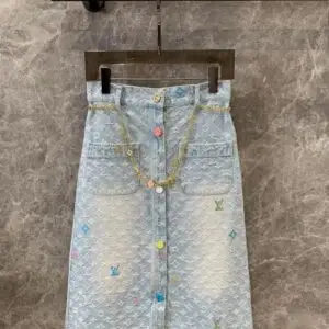 LOUSE VUITTON
