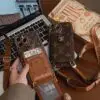LOUSE VUITTON