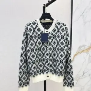 LOUSE VUITTON