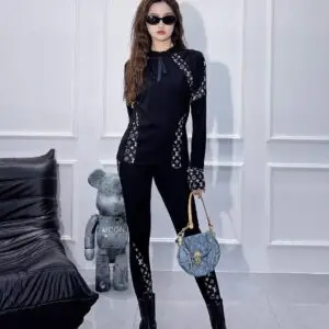 LOUSE VUITTON