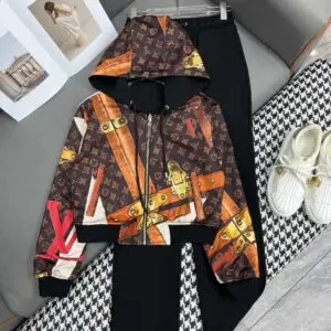 LOUSE VUITTON