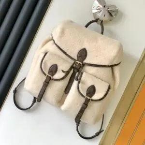 LOUSE VUITTON