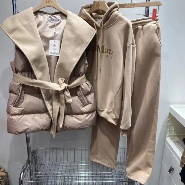 MAX MARA