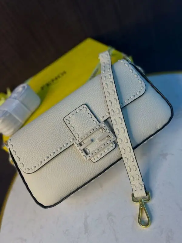 Baguette Bag - Dubai Fashion LUX