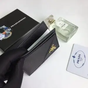 Design Black Saffiano Triangle Card Holder - Dubai Fashion LUX