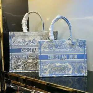 Design Book Tote Bag - Dubai Fashion LUX