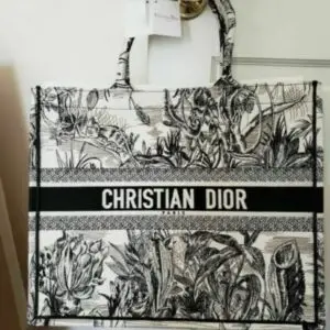 Design BOOK TOTE Multiple colors for women - Dubai Fashion LUX
