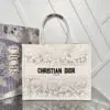 Design Embroidered Big Tote Bag for women - Dubai Fashion LUX
