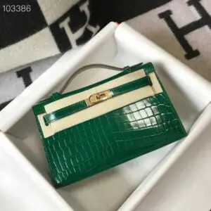 Design Kelly Pochette Bag In Black Embossed Crocodile Leather - Dubai Fashion LUX