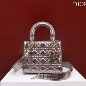 Design Metallic Grained Calfskin Cannage Supple Lady Pale - Dubai Fashion LUX