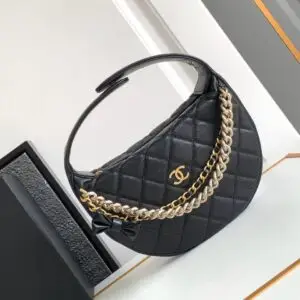 Design POUCH - Dubai Fashion LUX