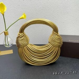 Design Rosa Silver PU Knotted Bag - Dubai Fashion LUX