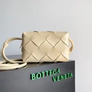 Design SMALL CASSETTE LEATHER CAMERA BAG for women - Dubai Fashion LUX