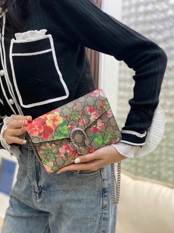 Dionysus GG Supreme chain wallet - Dubai Fashion LUX